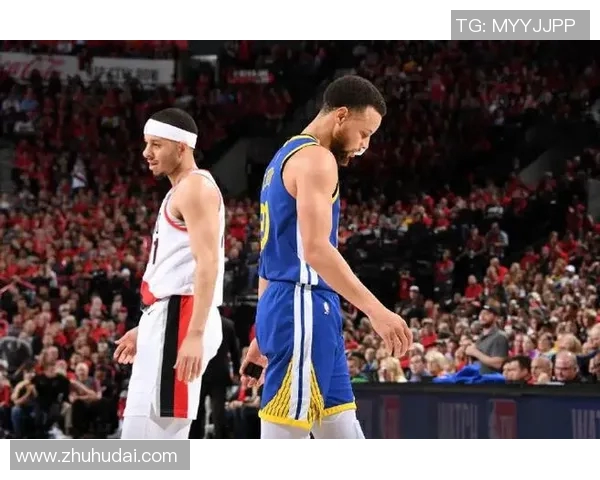 库里背后的故事：从少年到巨星之路